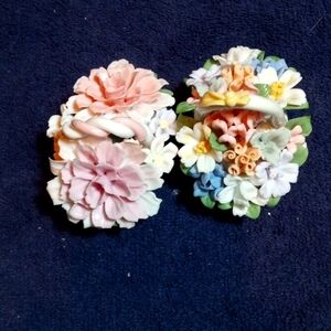 Floral ceramic decor